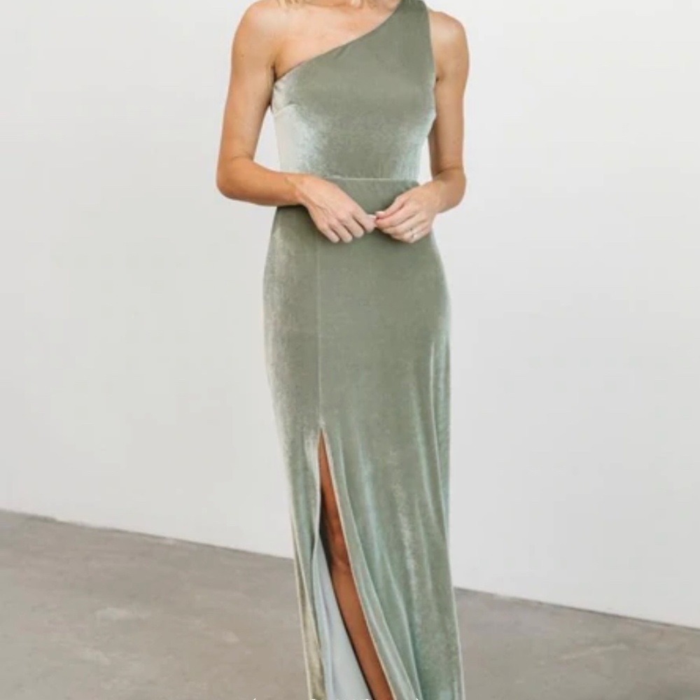Tatiana Velvet One Shoulder Maxi Dress | Sage - XL
